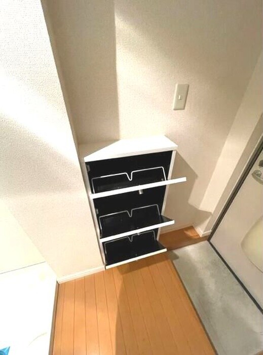 物件内観写真15　(玄関)