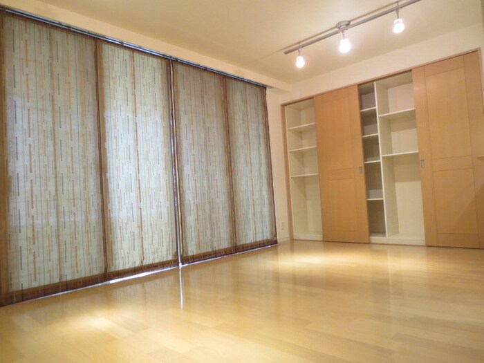 物件内観写真6　(居室)