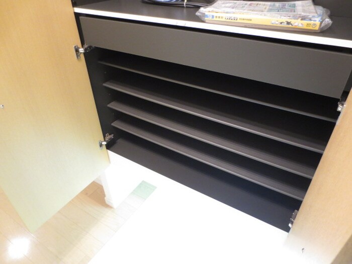 物件内観写真14　(靴箱)