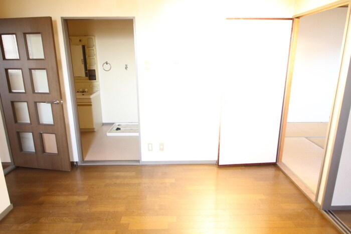 物件内観写真8　(居室)