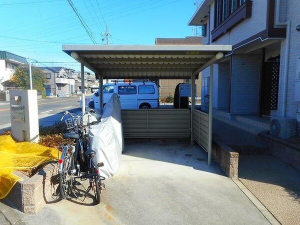 駐輪場