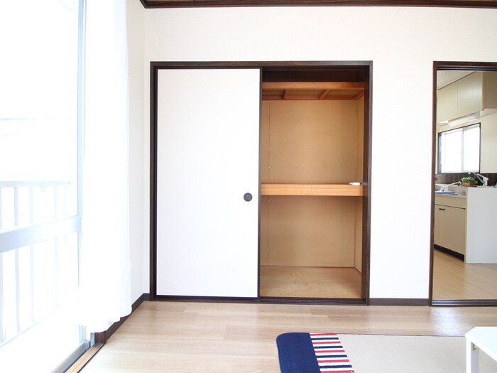 物件内観写真16　(収納)