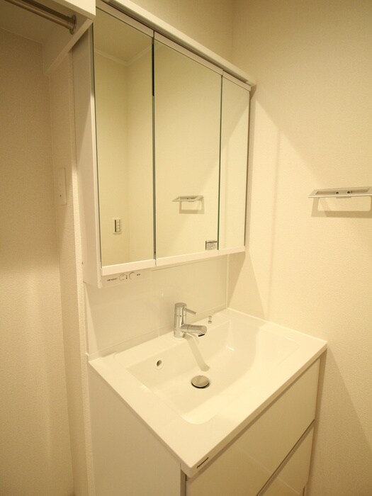 物件内観写真11　(洗面)