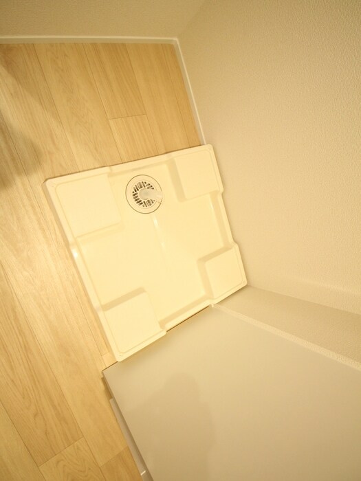 物件内観写真15　(洗濯機置場)