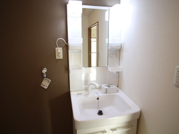物件内観写真11　(洗面)