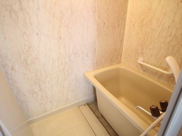 物件内観写真12　(バス／シャワールーム等)