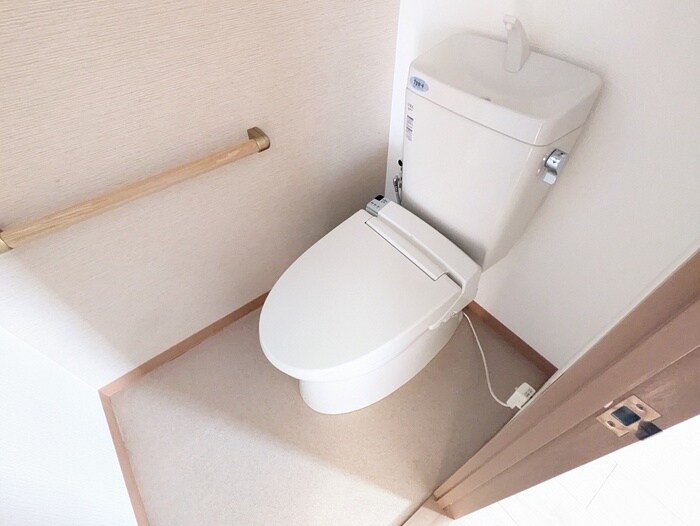 物件内観写真12　(トイレ)