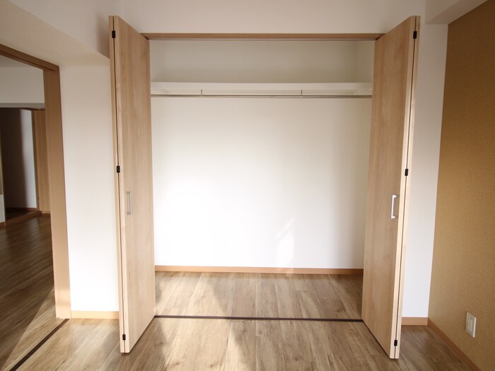 物件内観写真13　(収納)