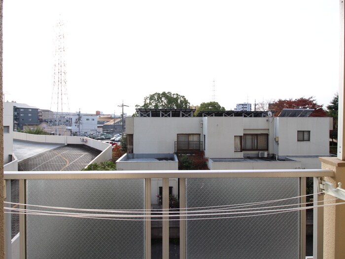 物件内観写真16　(室内からの展望)