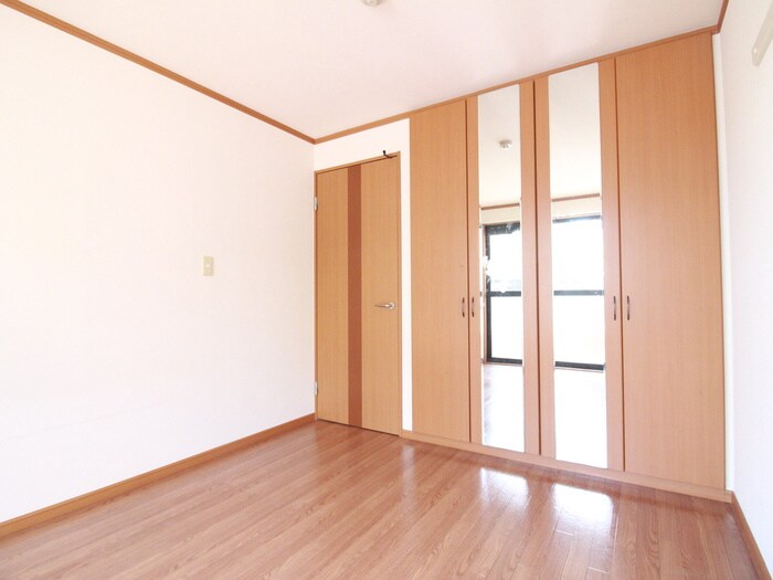 物件内観写真11　(居室)