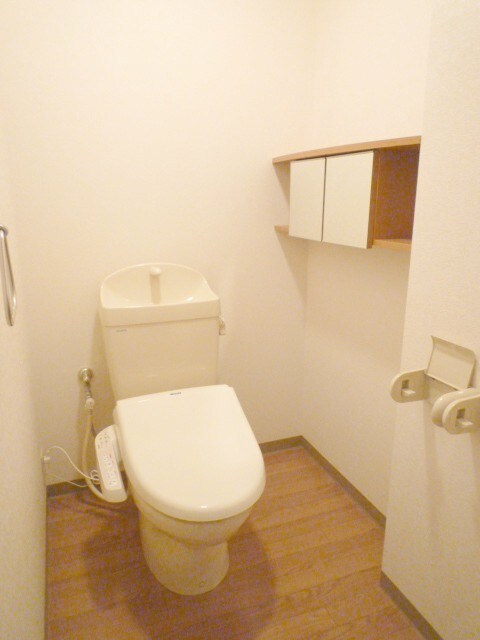 物件内観写真13　(トイレ)