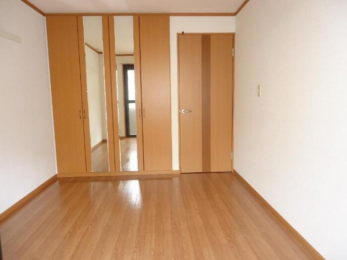 物件内観写真18　(居室)