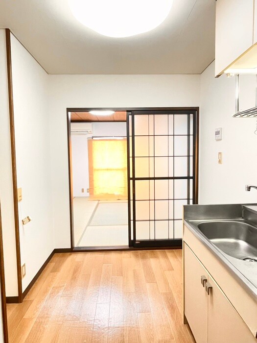 物件内観写真10　(居室)