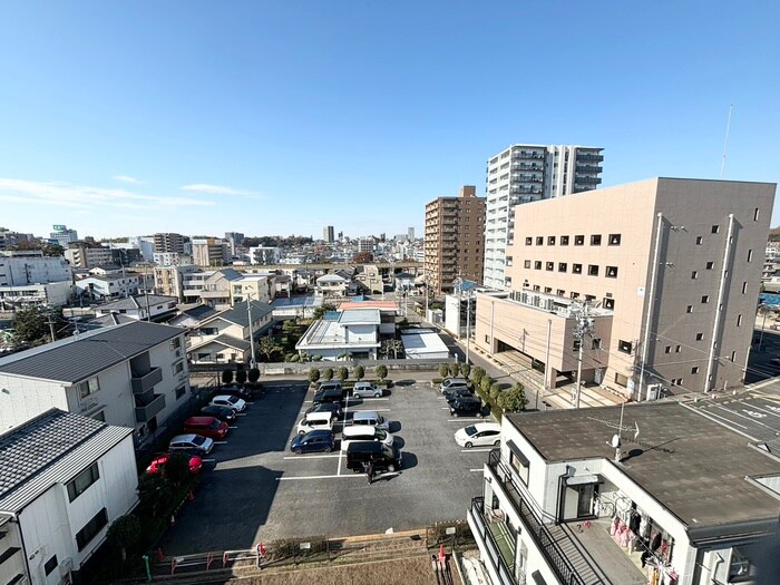 ミルオンデュ－ル　竹生の室内からの展望