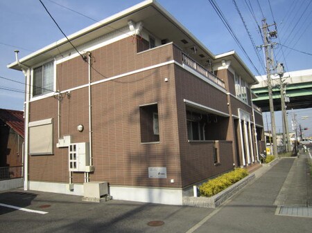 ブリ－ゼ諏訪外観写真