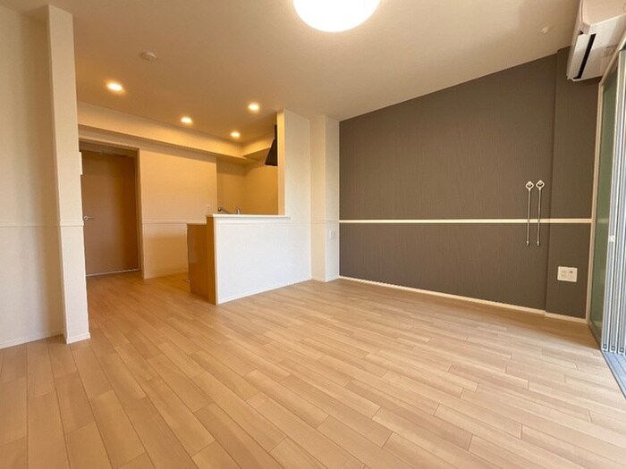 物件内観写真4　(居室)