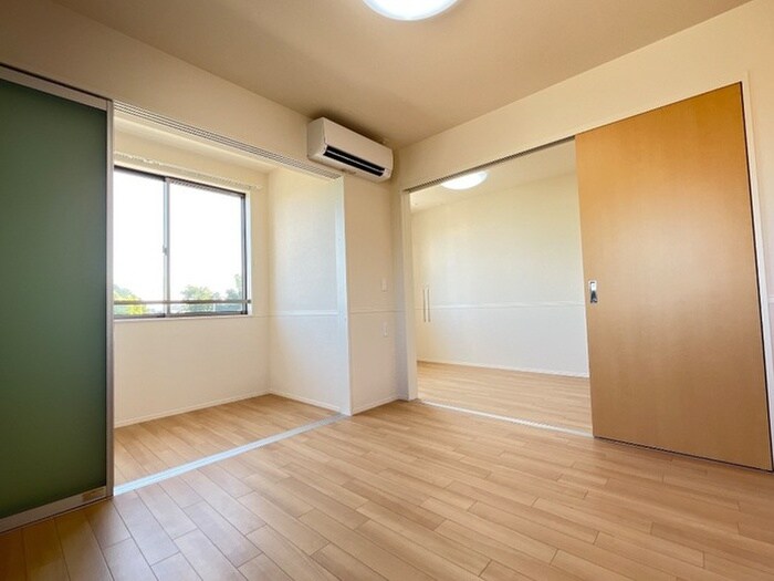 物件内観写真5　(居室)