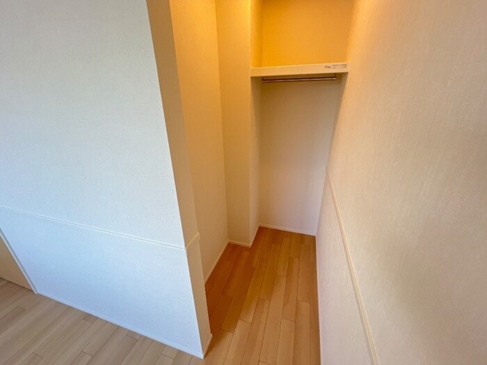 物件内観写真6　(収納)