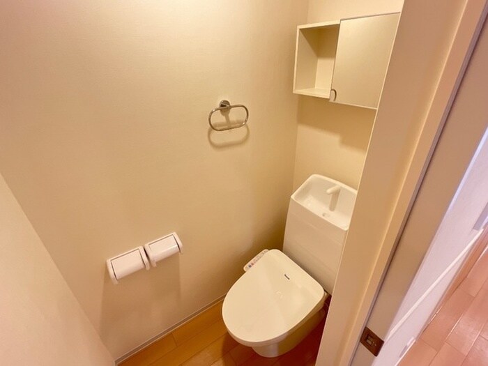 物件内観写真11　(トイレ)