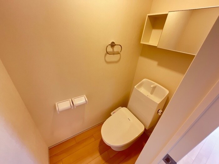 物件内観写真11　(トイレ)