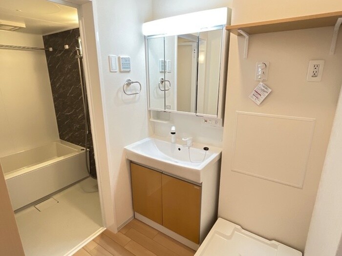 物件内観写真11　(洗面)