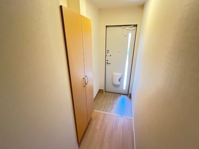 物件内観写真14　(玄関)