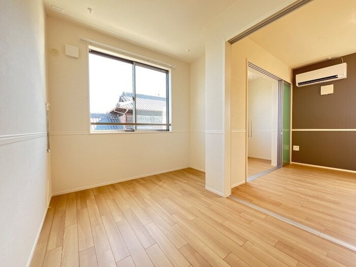 物件内観写真15　(居室)