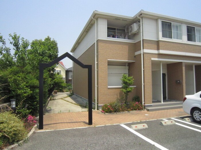 物件外観写真2　(外観写真)