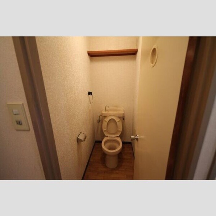 物件内観写真11　(トイレ)
