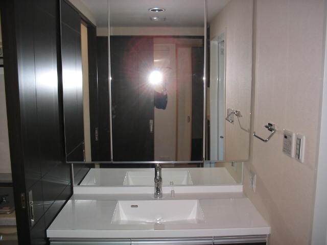 物件内観写真9　(洗面)