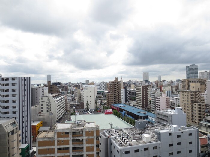 物件内観写真22　(室内からの展望)