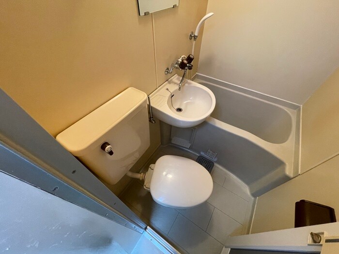 物件内観写真14　(トイレ)