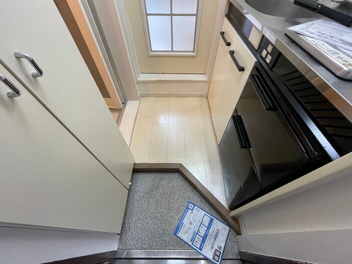 物件内観写真15　(玄関)