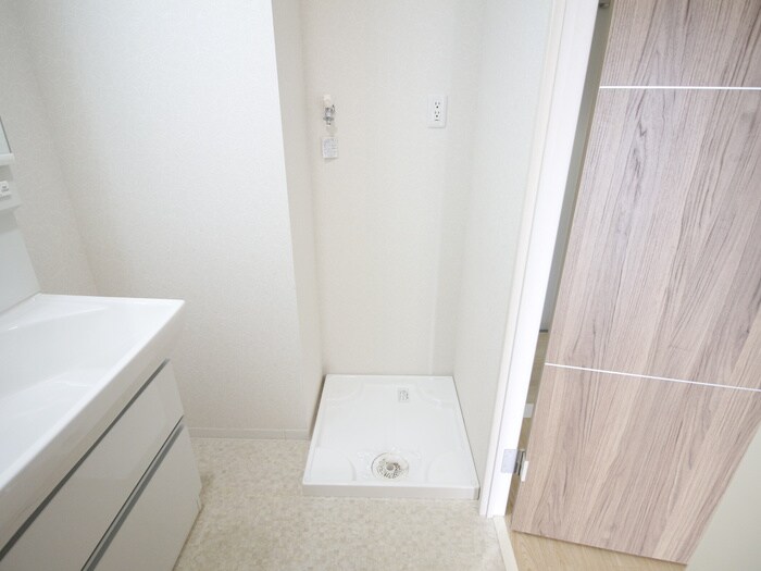 物件内観写真21　(洗濯機置場)