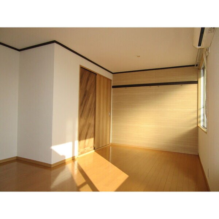 物件内観写真6　(居室)