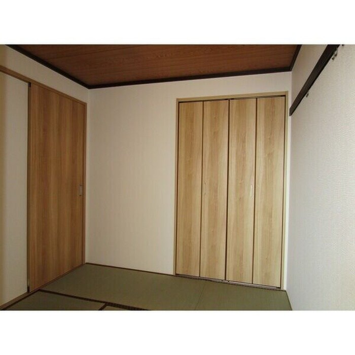 物件内観写真13　(居室)