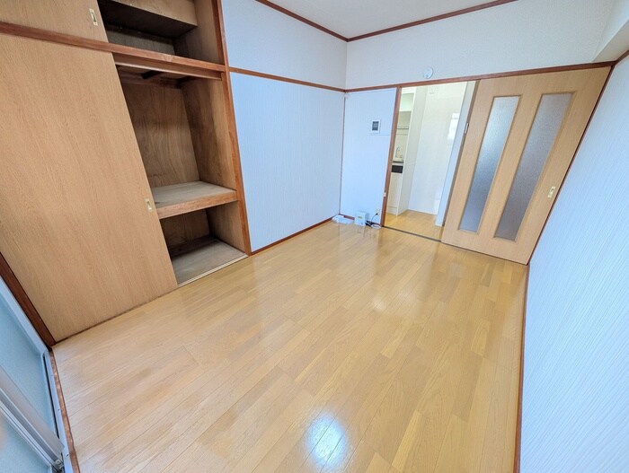 物件内観写真5　(居室)