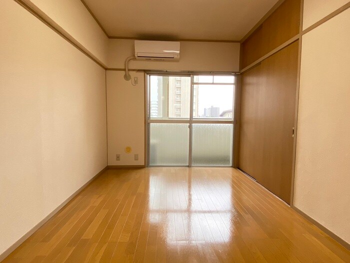 物件内観写真6　(居室)