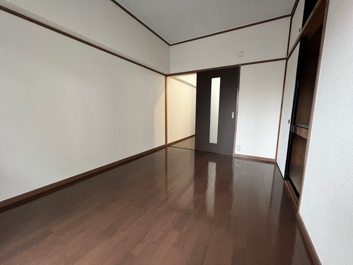 物件内観写真6　(居室)