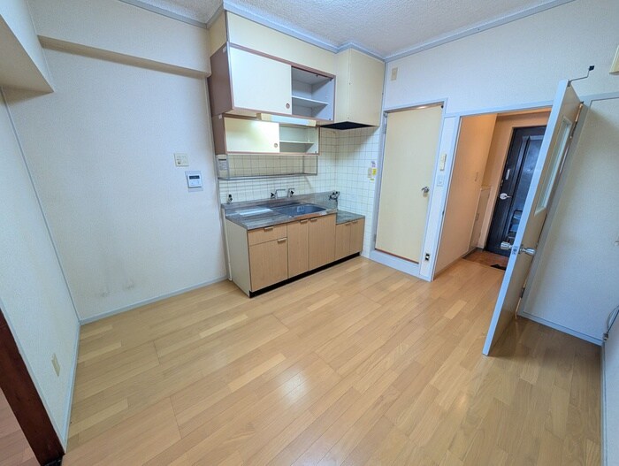 物件内観写真7　(居室)