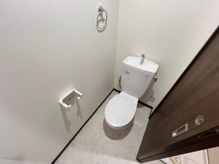 物件内観写真12　(トイレ)