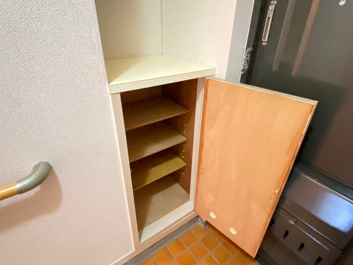 物件内観写真16　(靴箱)
