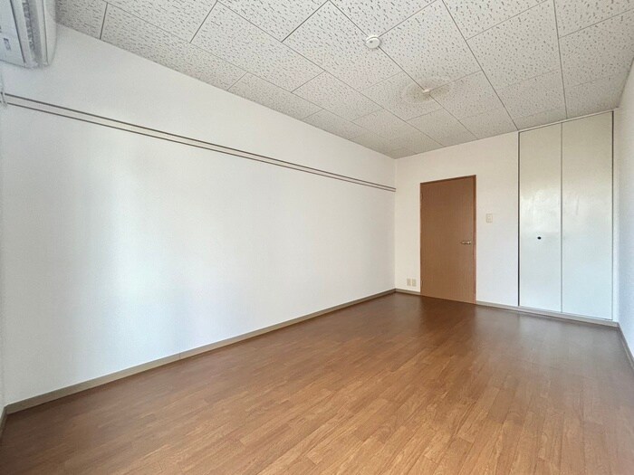 物件内観写真21　(居室)