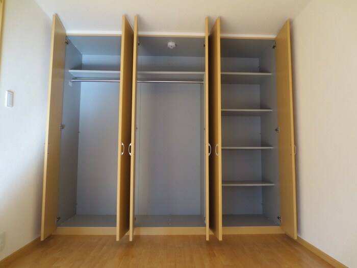 物件内観写真9　(収納)