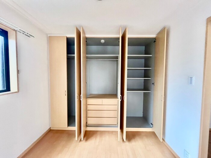 物件内観写真10　(収納)