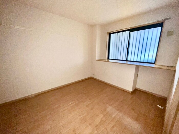 物件内観写真11　(居室)