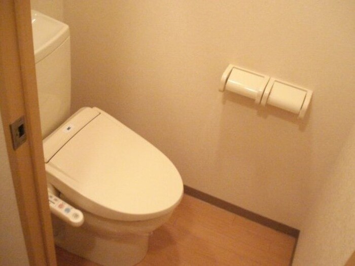 物件内観写真14　(トイレ)