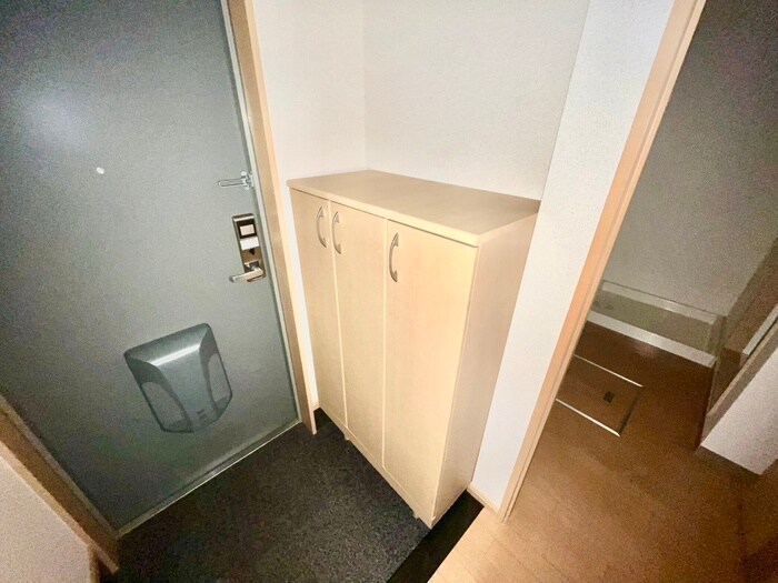 物件内観写真18　(靴箱)