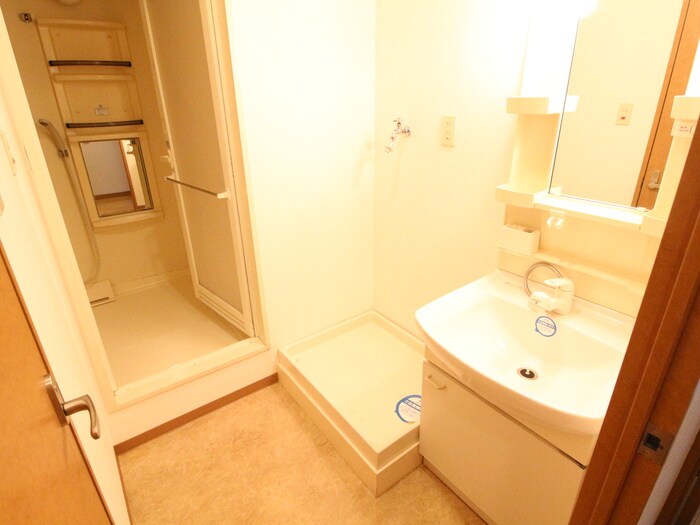 物件内観写真19　(洗濯機置場)