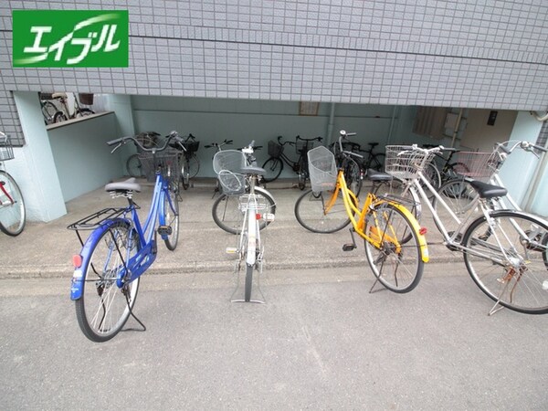 駐輪場